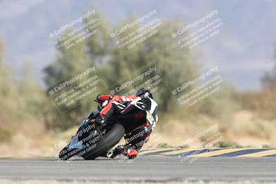 media/Oct-04-2025-CVMA (Sat) [[408bcdd6e4]]/Race 13-Amateur Supersport Open/